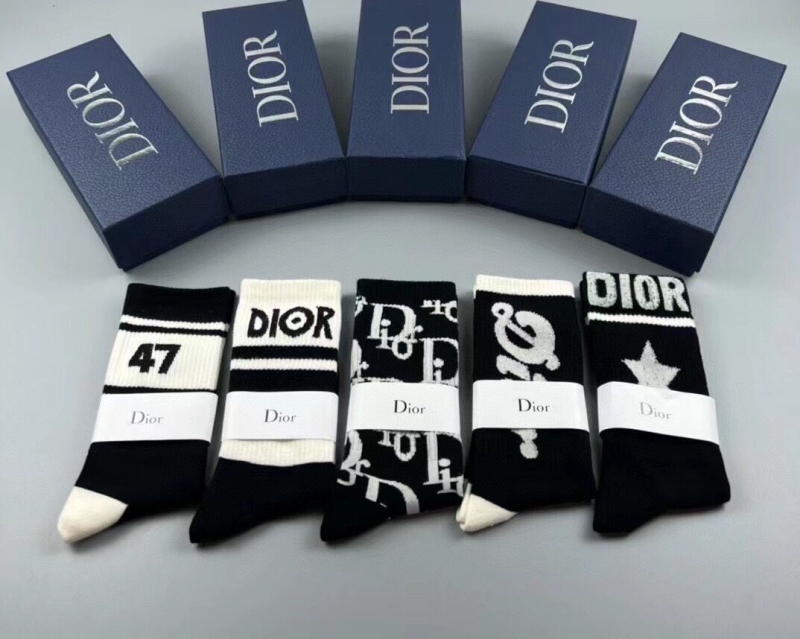 DIOR